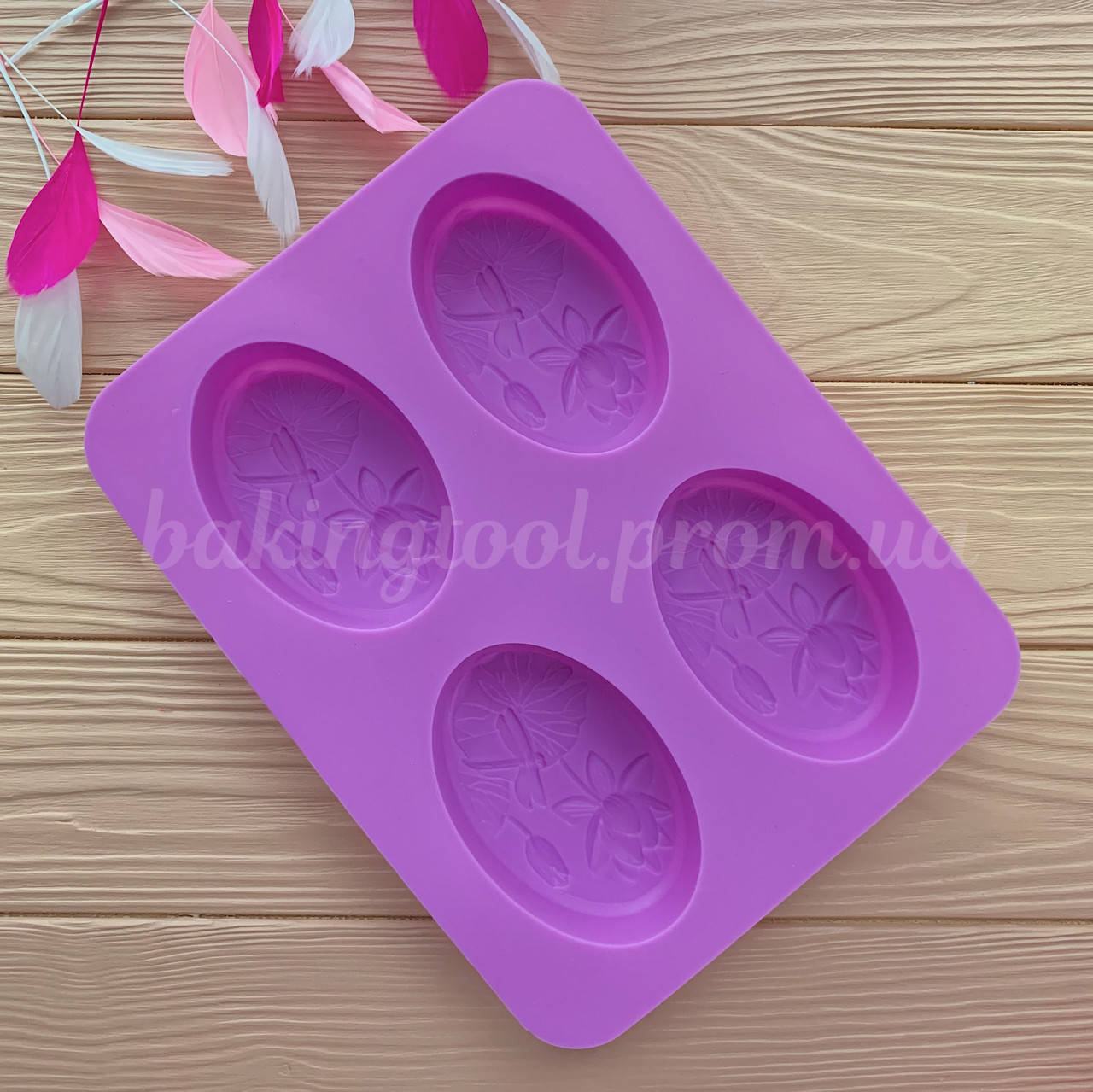 

Силиконовая форма для мыла лотос