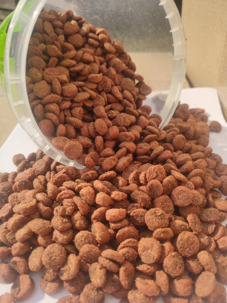 

Сухой корм для котов Cat la Moorrr на развес 1 кг ( телятина )