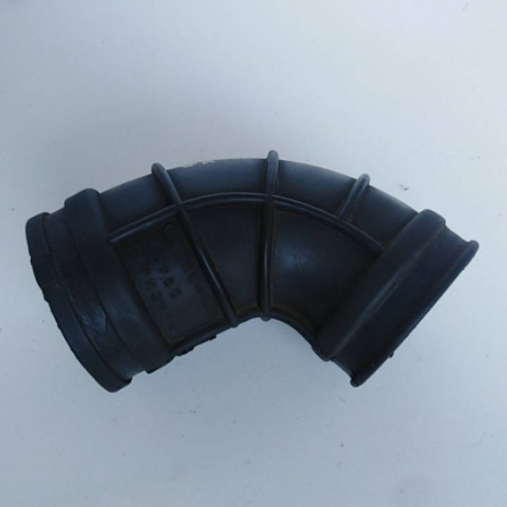 

Патрубок воздушного фильтра Opel Astra G, Astra H, Zafira A 1,7 - 2,0. 90530766.