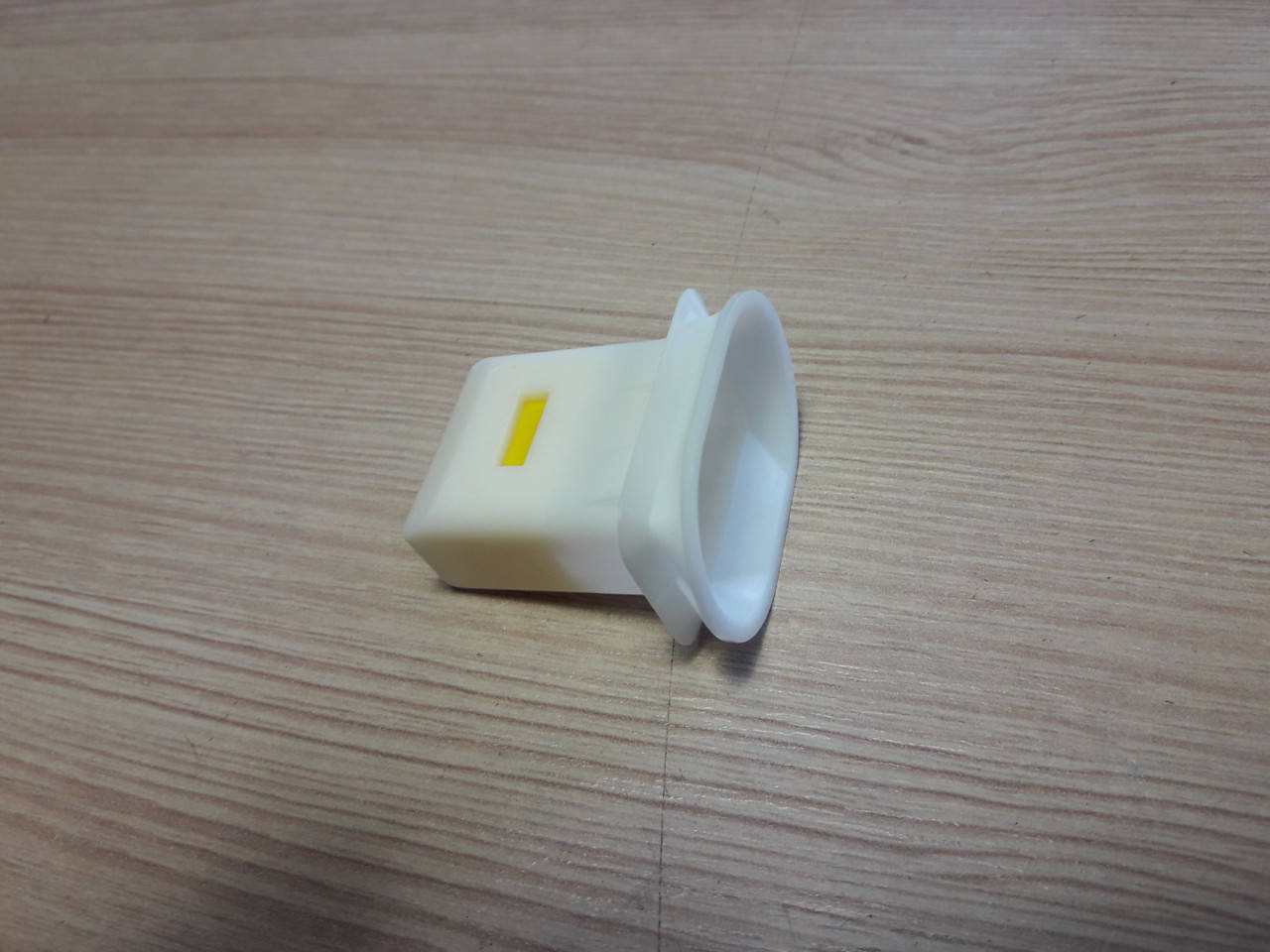 

Фиксатор заднего сиденья Лада Веста / Lada Vesta