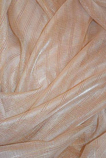 

Тюль персиковый с полосой. Высота - 2,9 м.