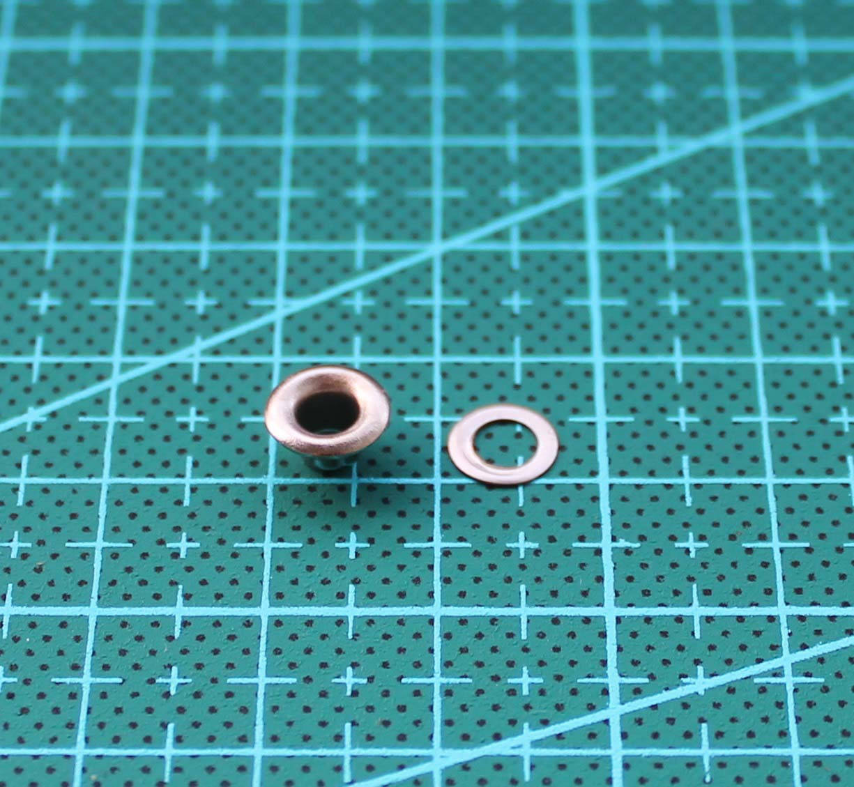 

Люверс 3 мм ( никель )