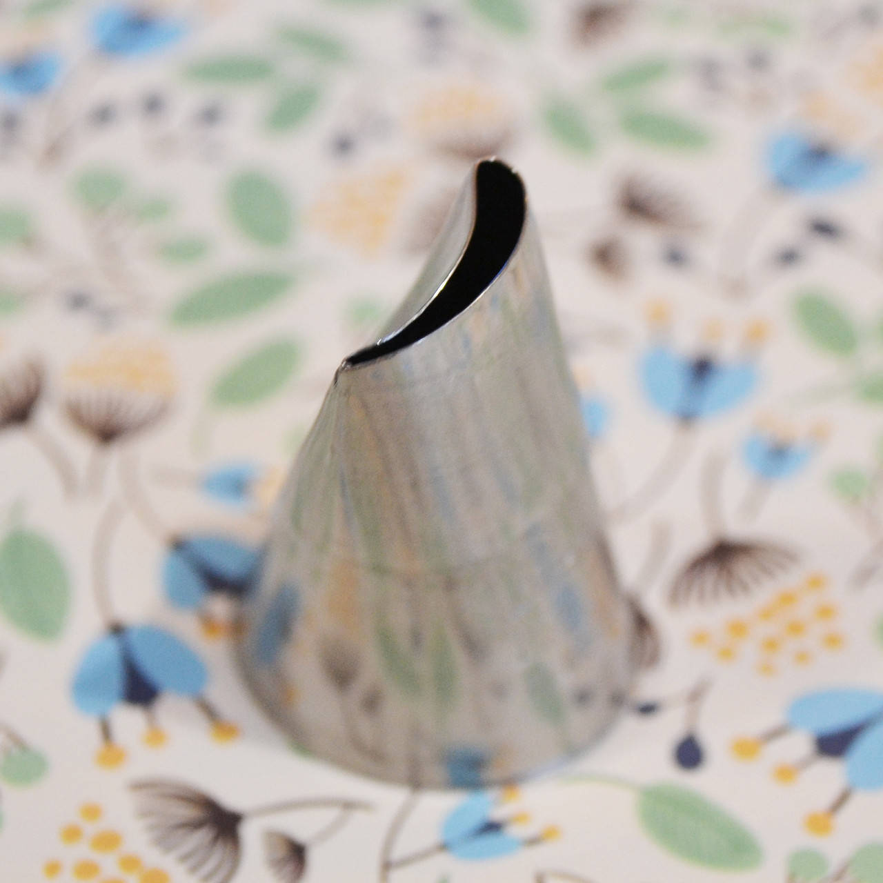 

Насадка кондитерская "Яблоневый цвет" Ateco №122