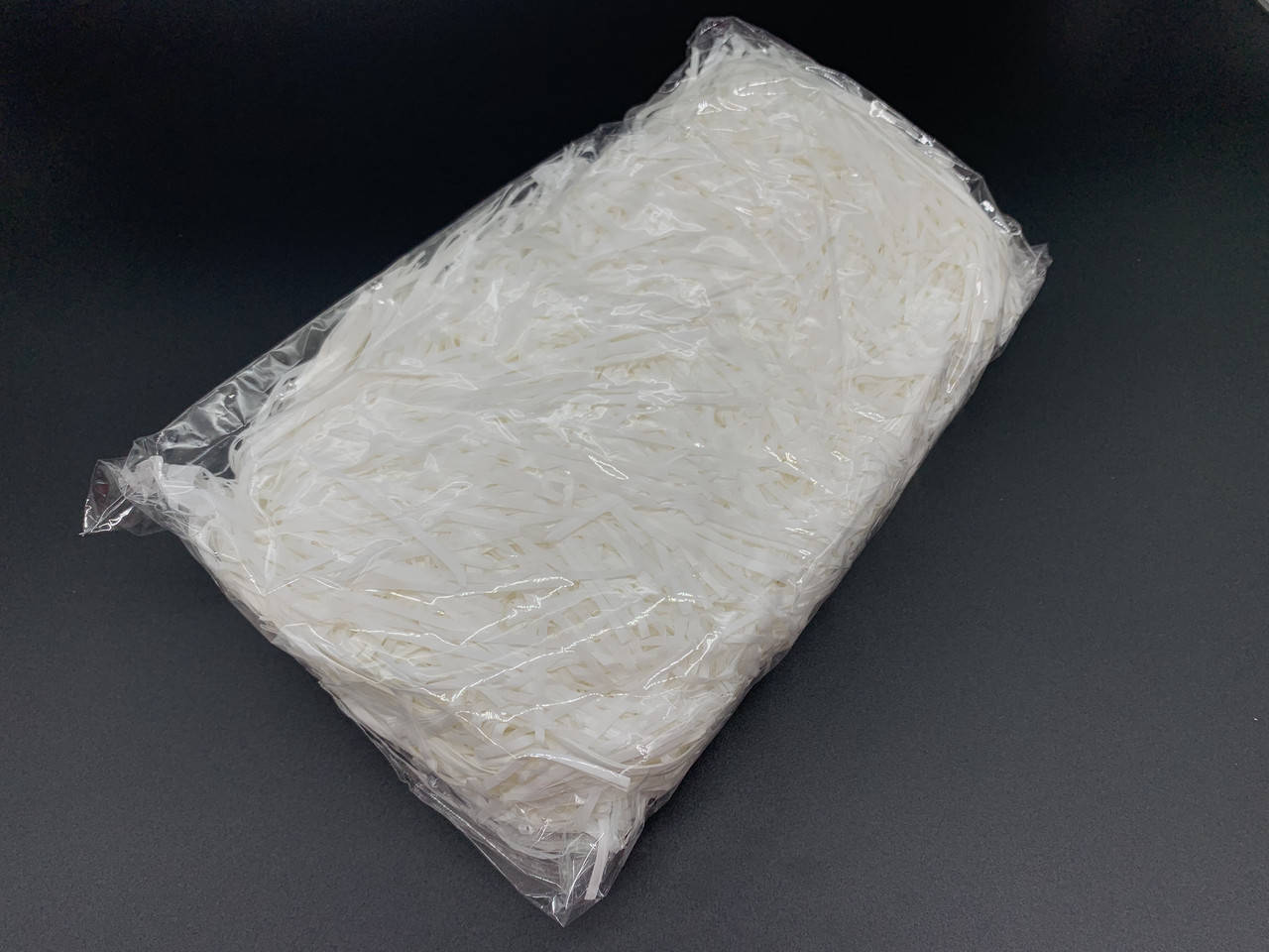 

Наполнитель для коробок. Бумажная стружка для упаковки. Цвет белый. 100г