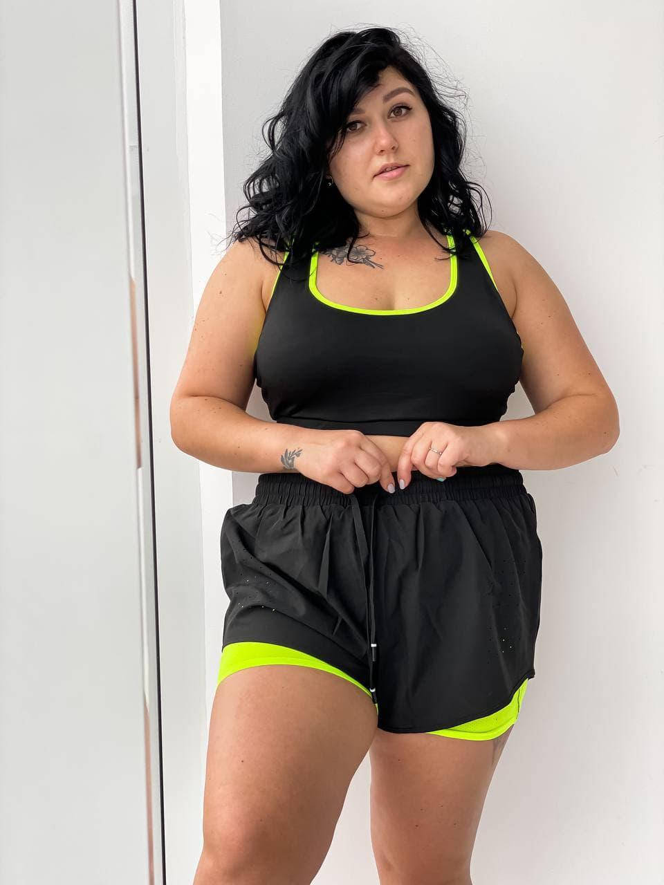 

Спортивный женский фитнес костюм PLUS SIZE шорты с топом черный