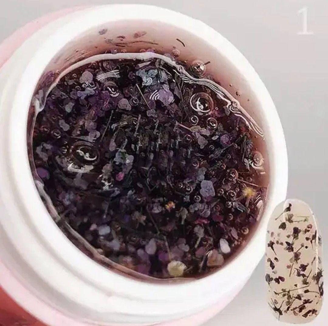 

Гель с сухоцветами Saga Flower gel 01