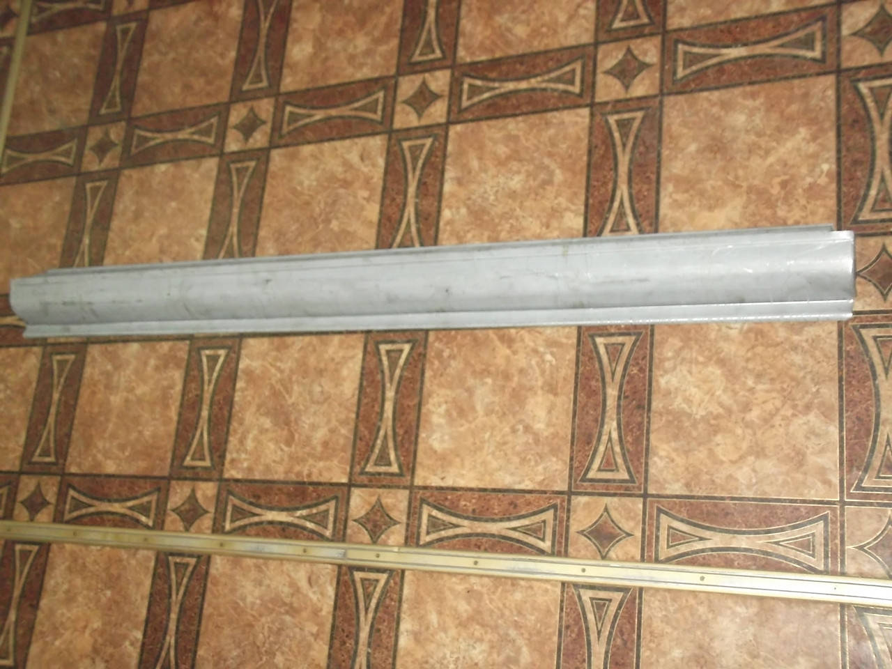 

Порог под совающую правую дверь Ducato 06- длина 1435мм