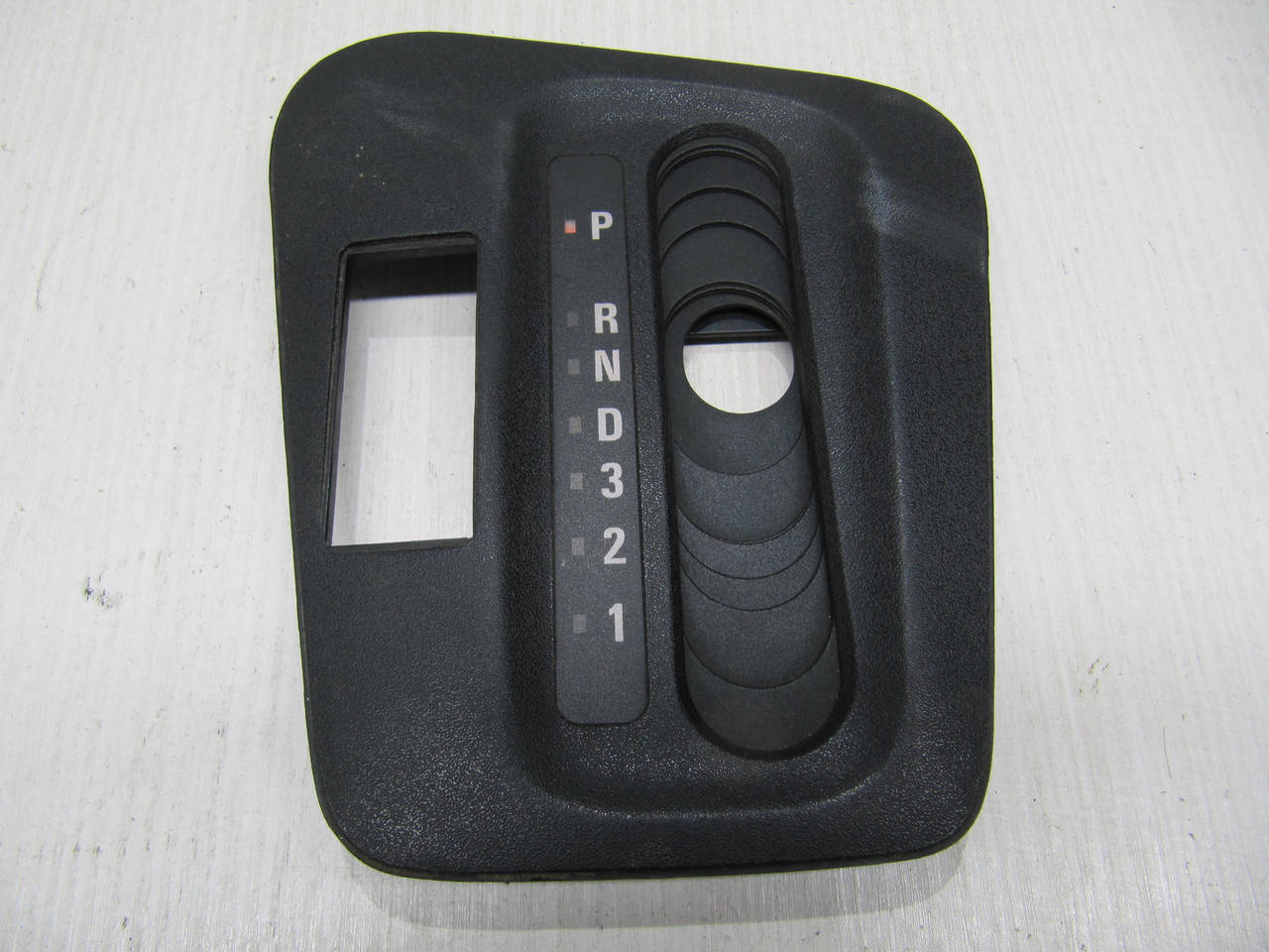 

Площадка накладка кулисы АКПП БМВ BMW 3 E36 Оригинал 51.16.-119 839 / 983