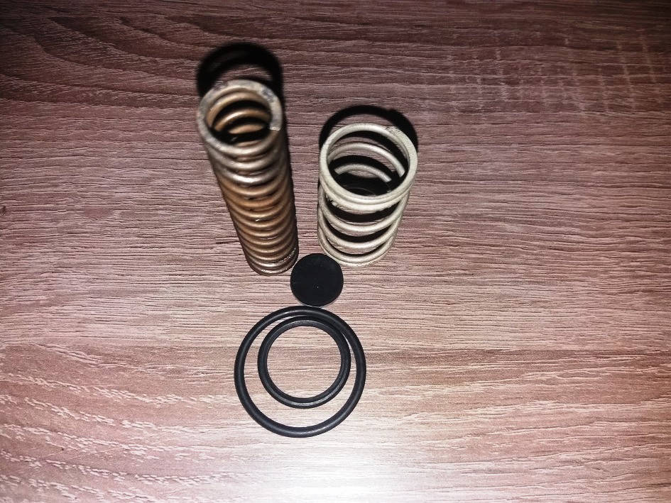 

Ремкомплект клапана пневмокомпрессора Вабко