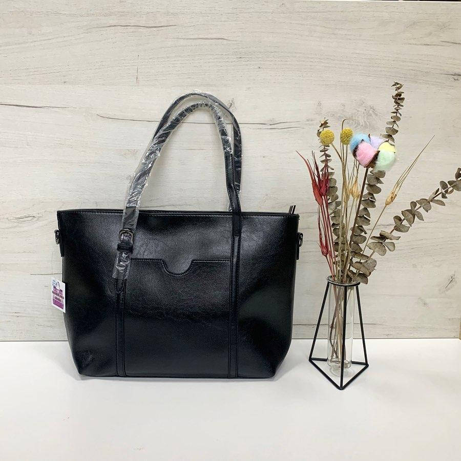 

Модная сумка украшена бусинами по контуру Бежевый