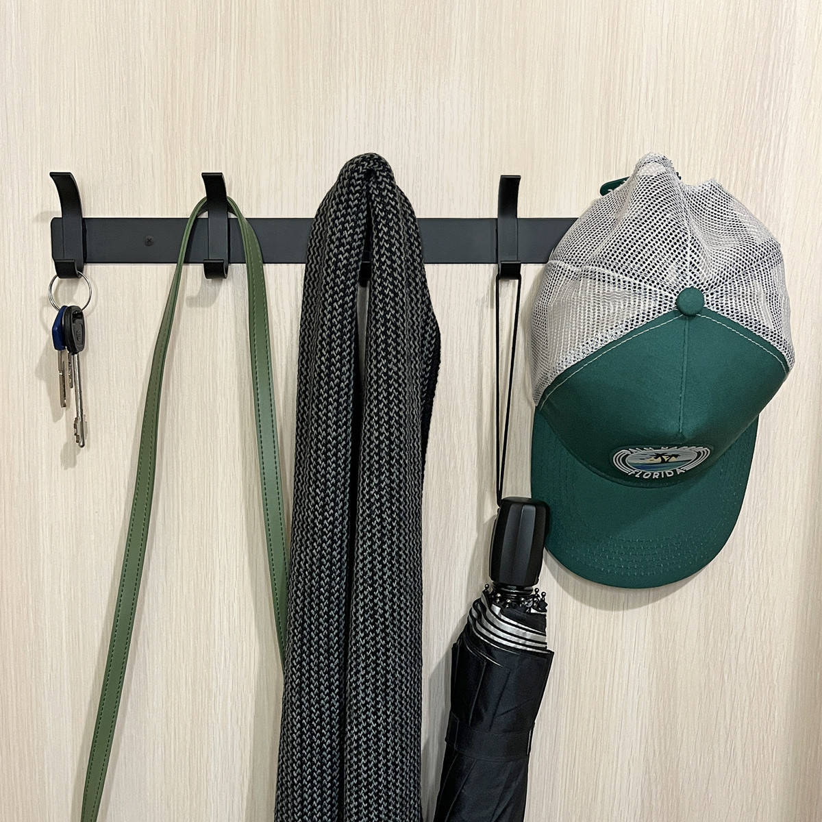 

Вешалка для одежды на 5 крючков MVM HA-04/5 BLACK, Черный