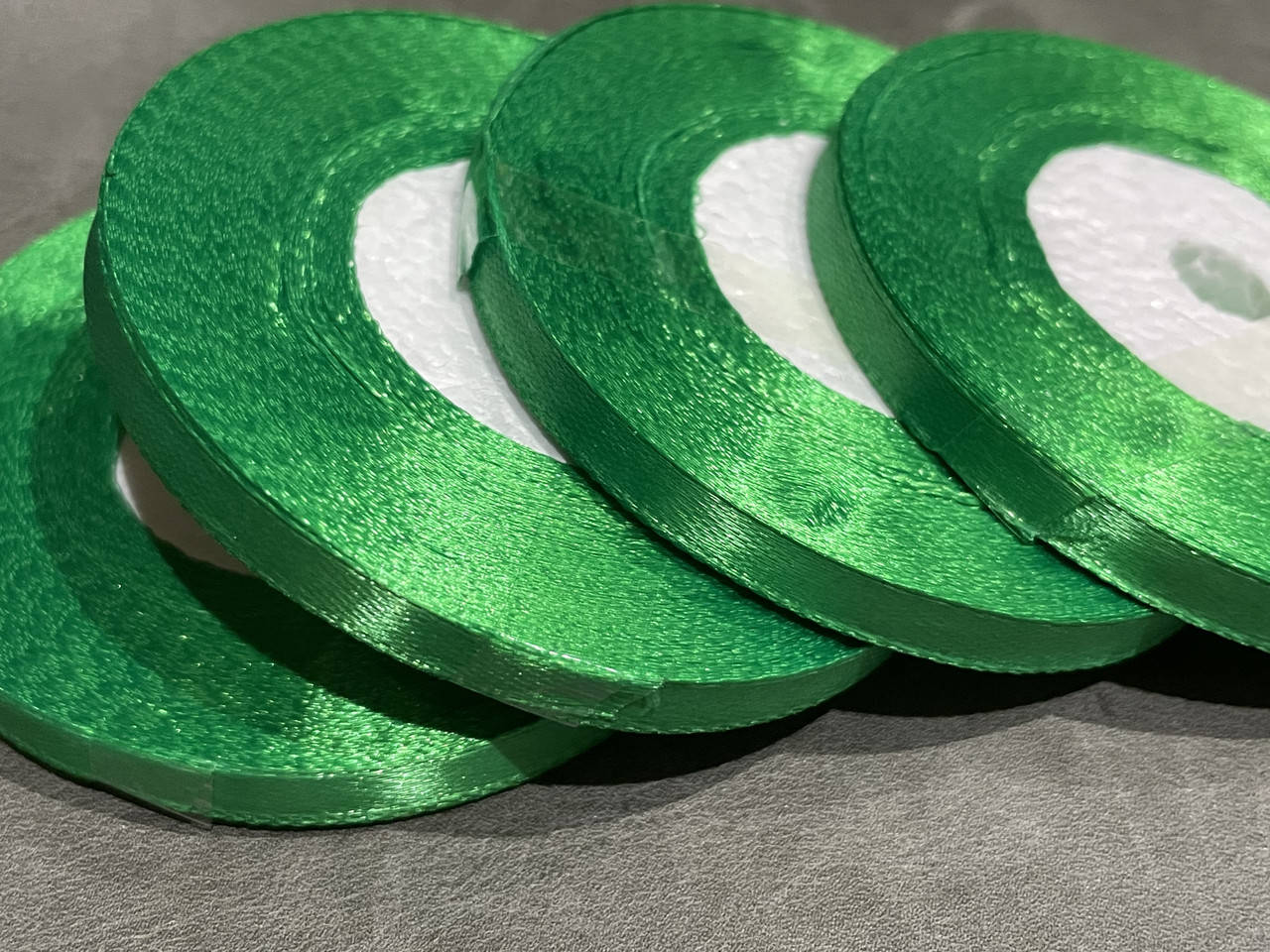 

Лента №19 атласная 0.5 см (упаковка)