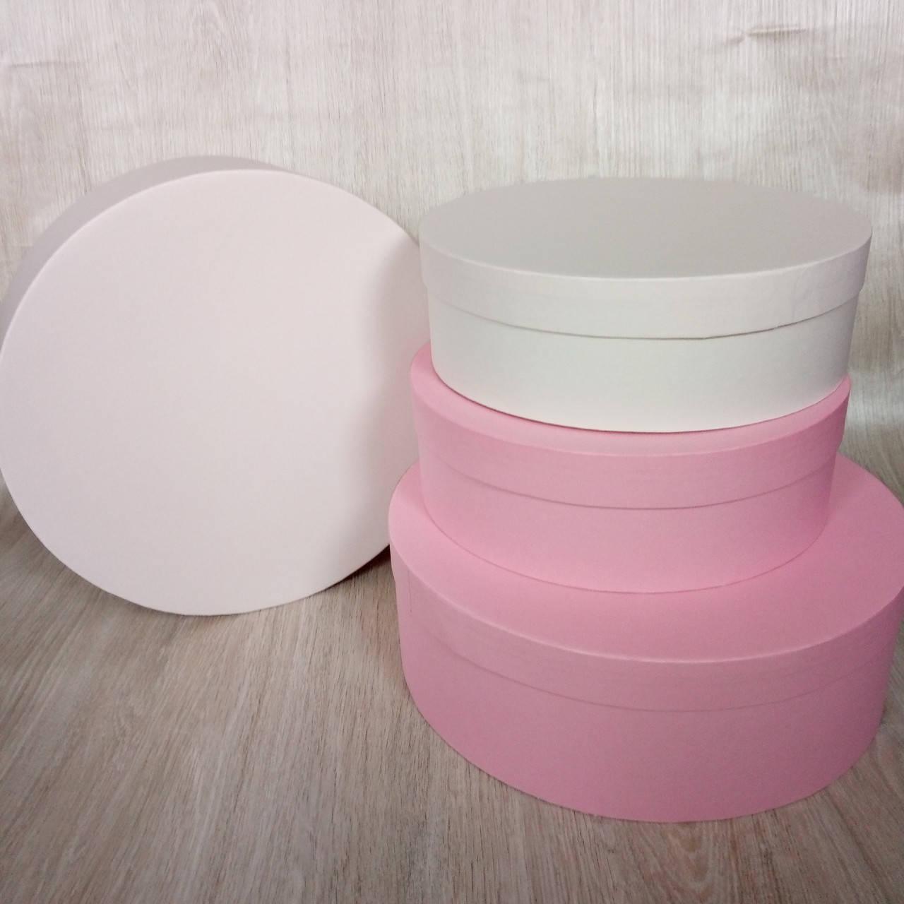 

Кругла коробка d30/h10см