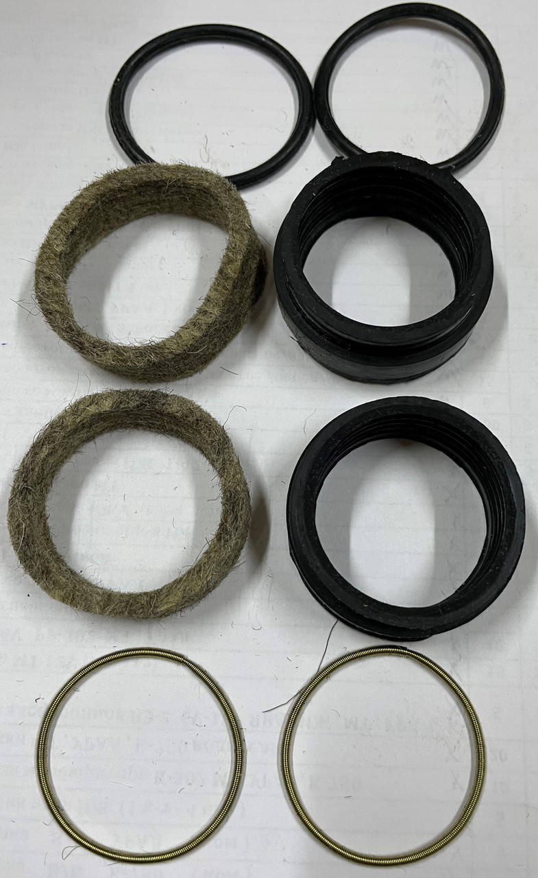 

Сальник передней вилки МТ с войлоком ком.