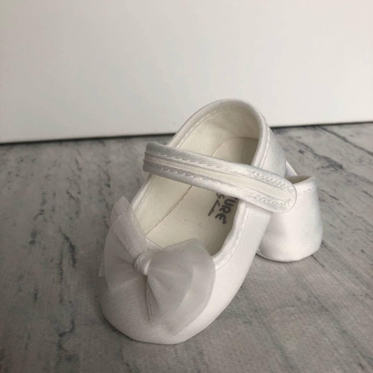 

Детские нарядные туфли пинетки на девочку 13. Размер 15, 16,