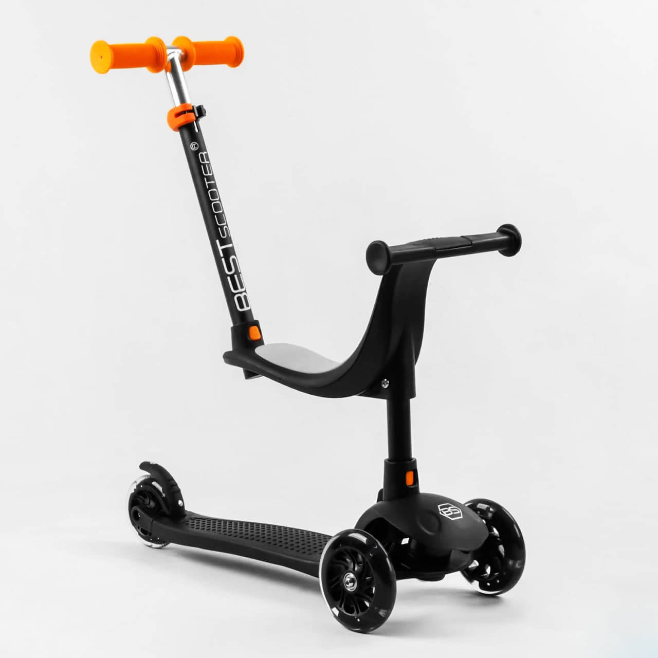 

Самокат трехколесный Best Scooter с родительской ручкой и сиденьем