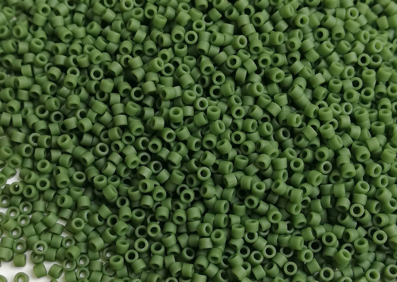 

Японський бісер Miyuki Delica 11/0 DB1585 - Matted Opaque Avocado