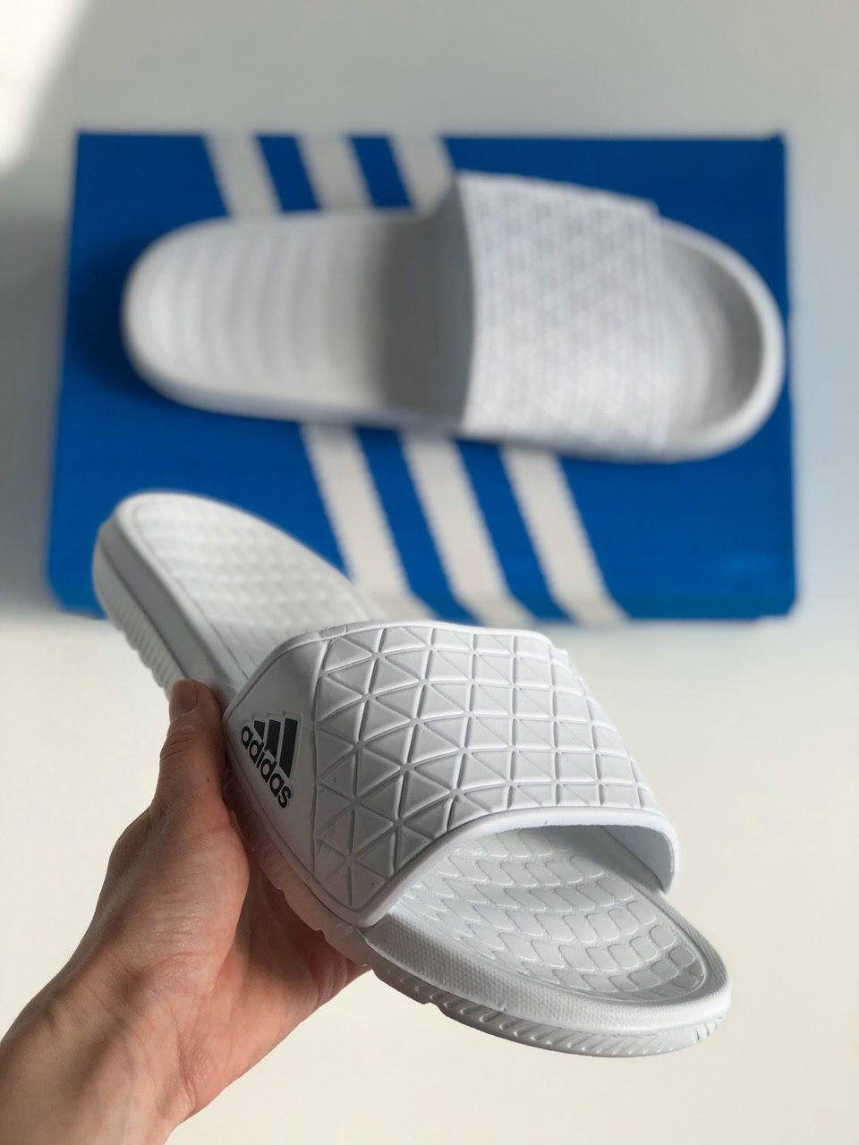 

Мужские сланцы (Adidas) белые