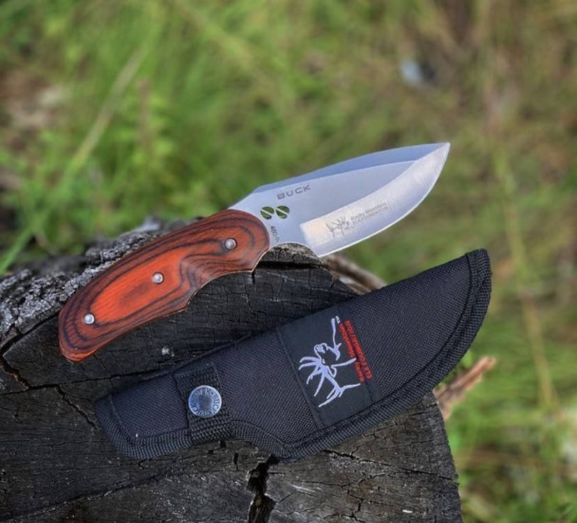

Нож охотничий Buck