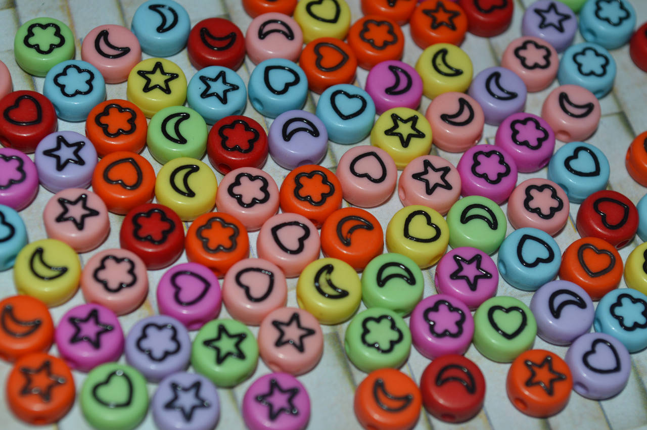 

Бусина с черным рисунком на цветном фоне 7 мм