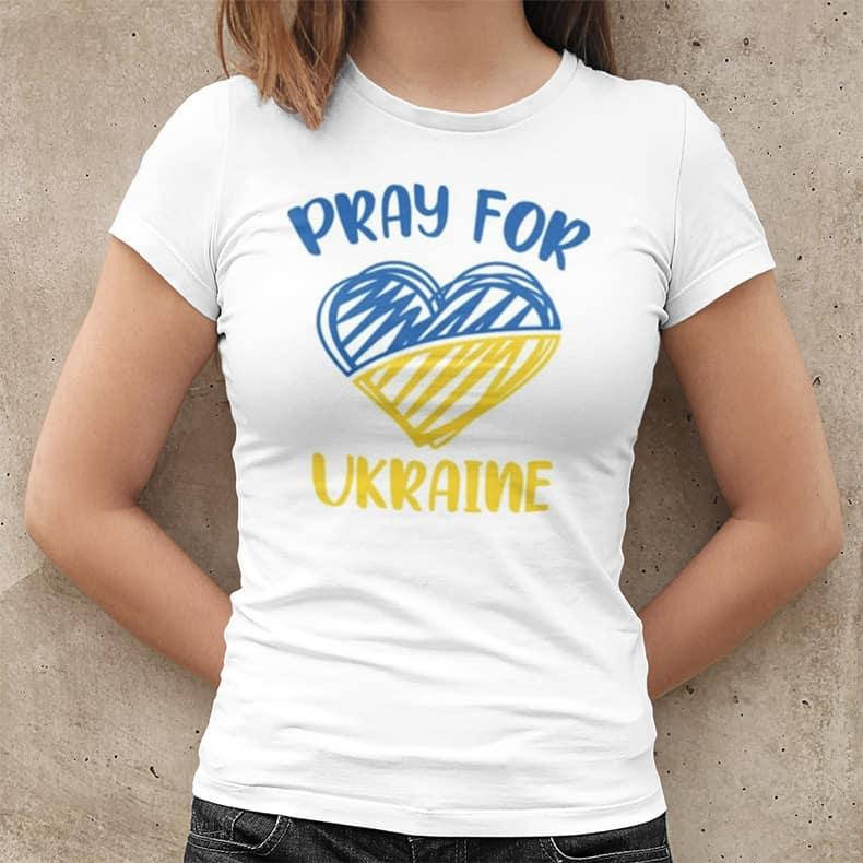 

Футболка женская с принтом Pray for Ukraine M, Белый