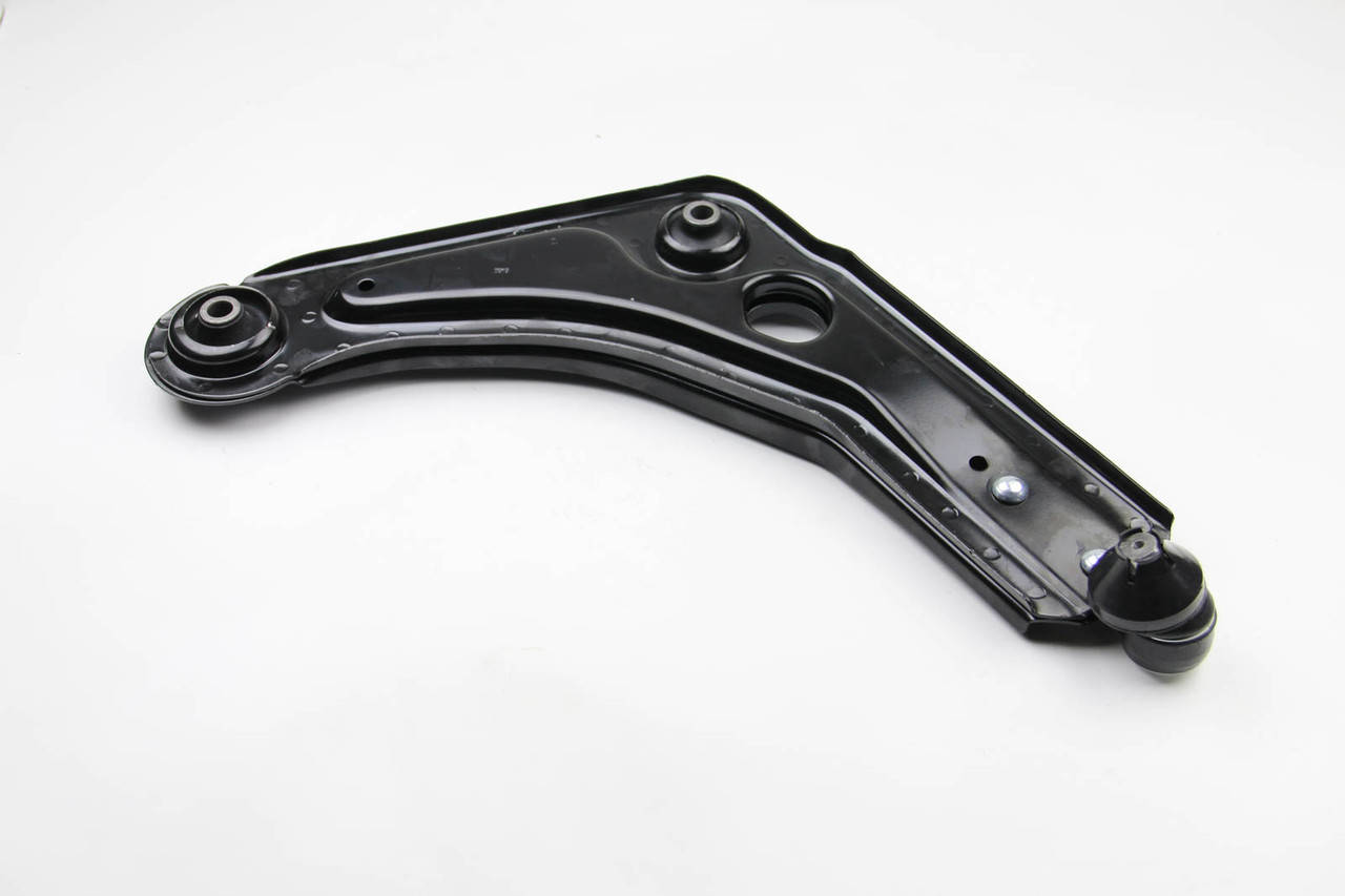 

Рычаг передний нижний Ford Escort 1990-2001 Правый Formpart