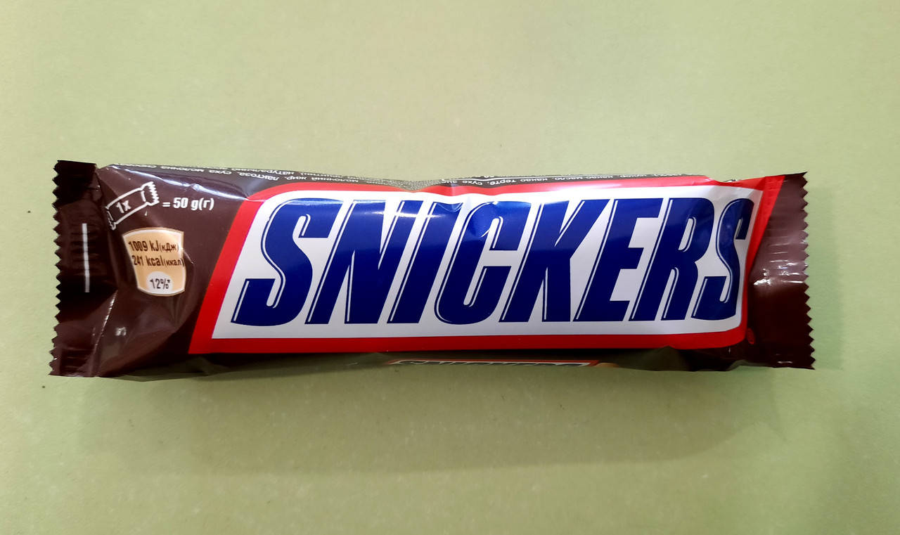 

Шоколадный батончик Snickers 50 г