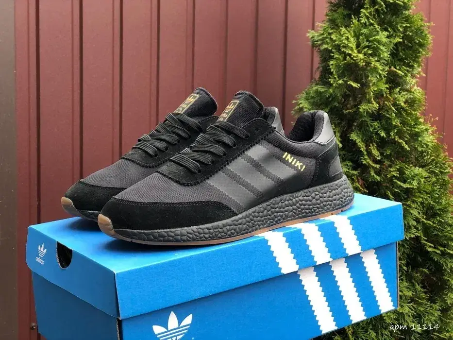 

Кроссовки мужские ADIDAS INIKI Black 42, Черный