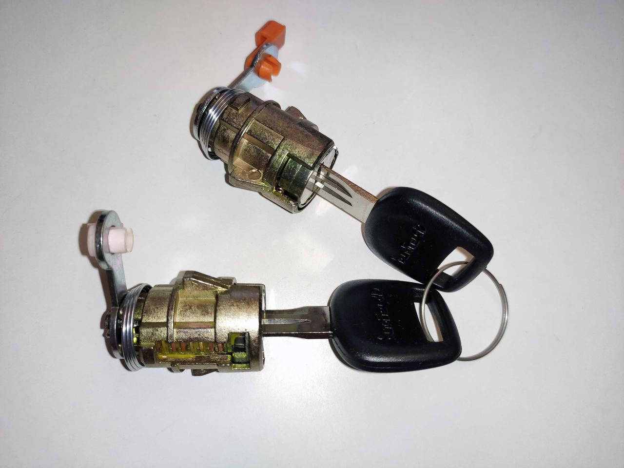 

Комплект дверных сердцевин Toyota Corolla E9 / 87-92