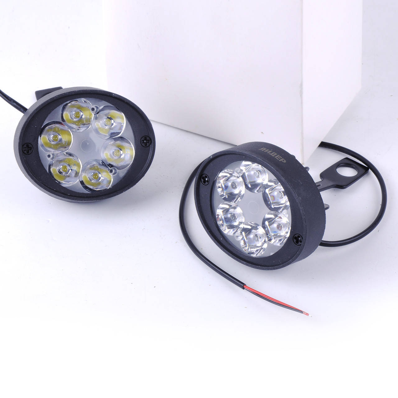 

Фара-LED Овал 10W (1.5W*6) 10-60V 65*50*35mm Дальний/Spot 104-10W (2шт)
