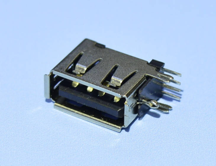 

Гнездо USB-А монтажное 90*(вертикальное) 4-0034