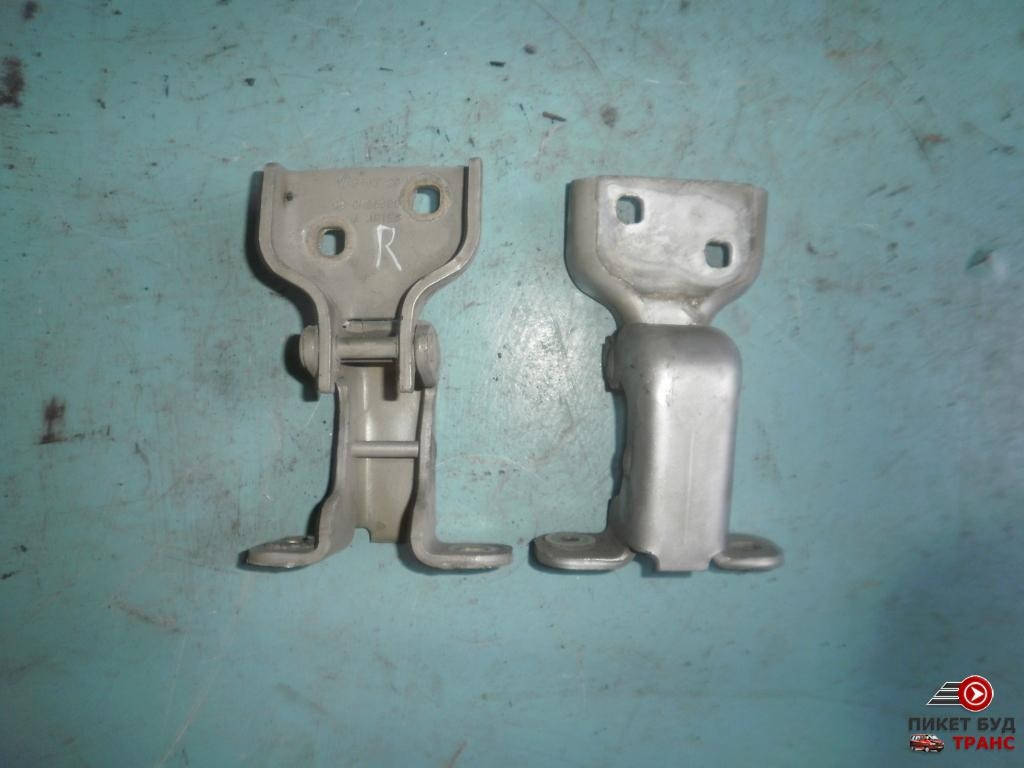 

Петли передней двери на Renault Trafic Opel Vivaro Трафик Виваро