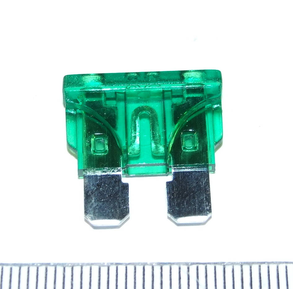 

F009 FUSE 30A Зеленый Предохранитель автомобильный средний medium ножевого типа - автопредохранители