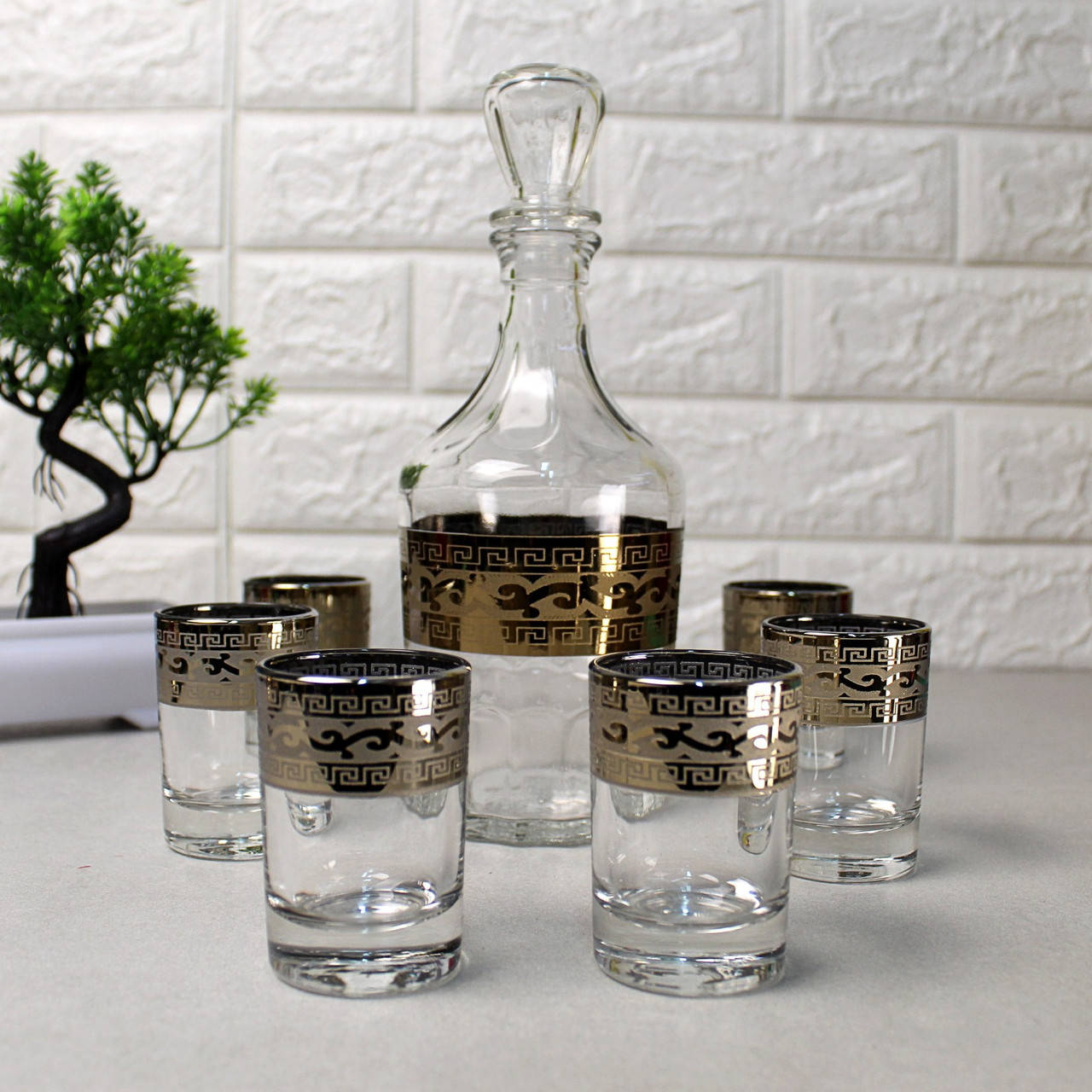 

Графин +6 стопок с золотом 7 предметов Гусь-Хрустальный Версаче, Прозрачный