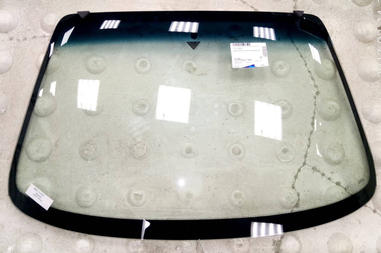 

Лобовое стекло для Daewoo (Деу) Lanos (97-), Зелёный