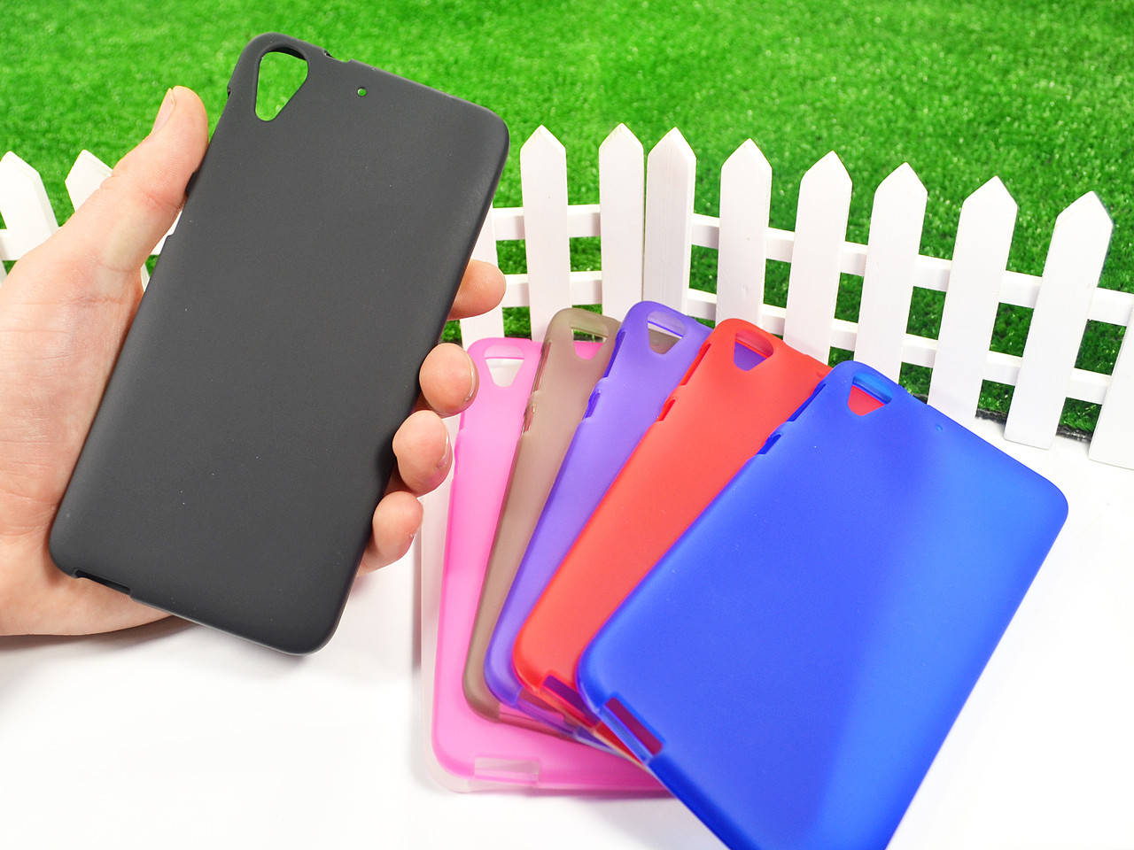 

Силиконовый TPU чехол для HTC Desire 728G