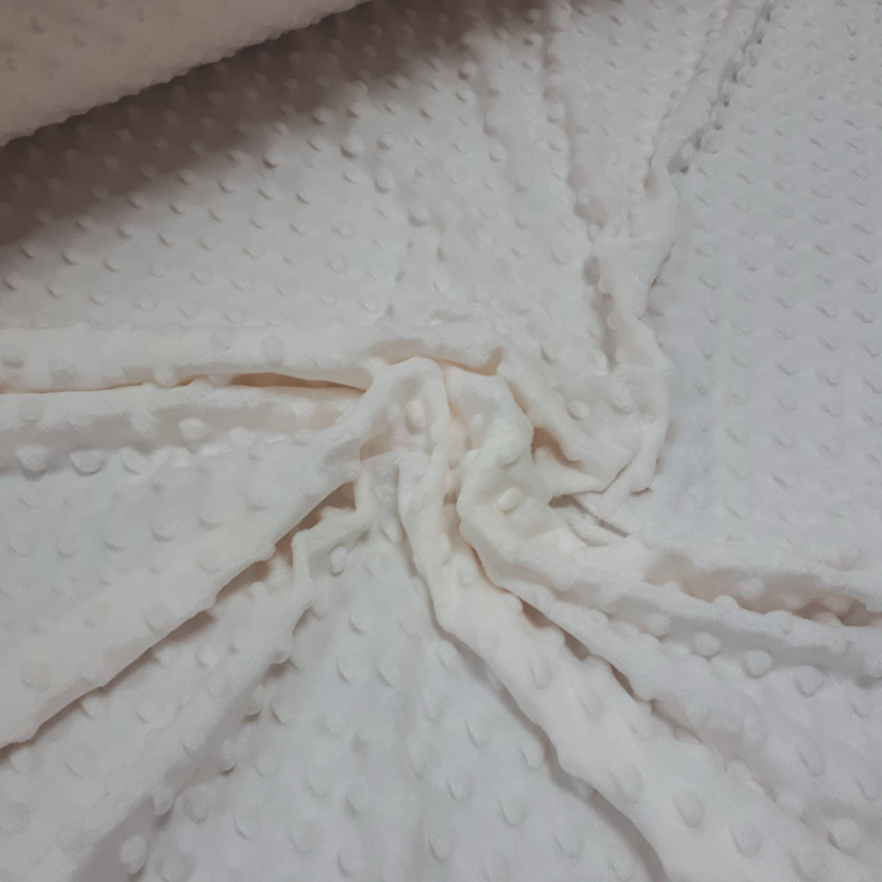 

Плюшевая ткань Minky молочный (плот. 280 г/м.кв), Розовый
