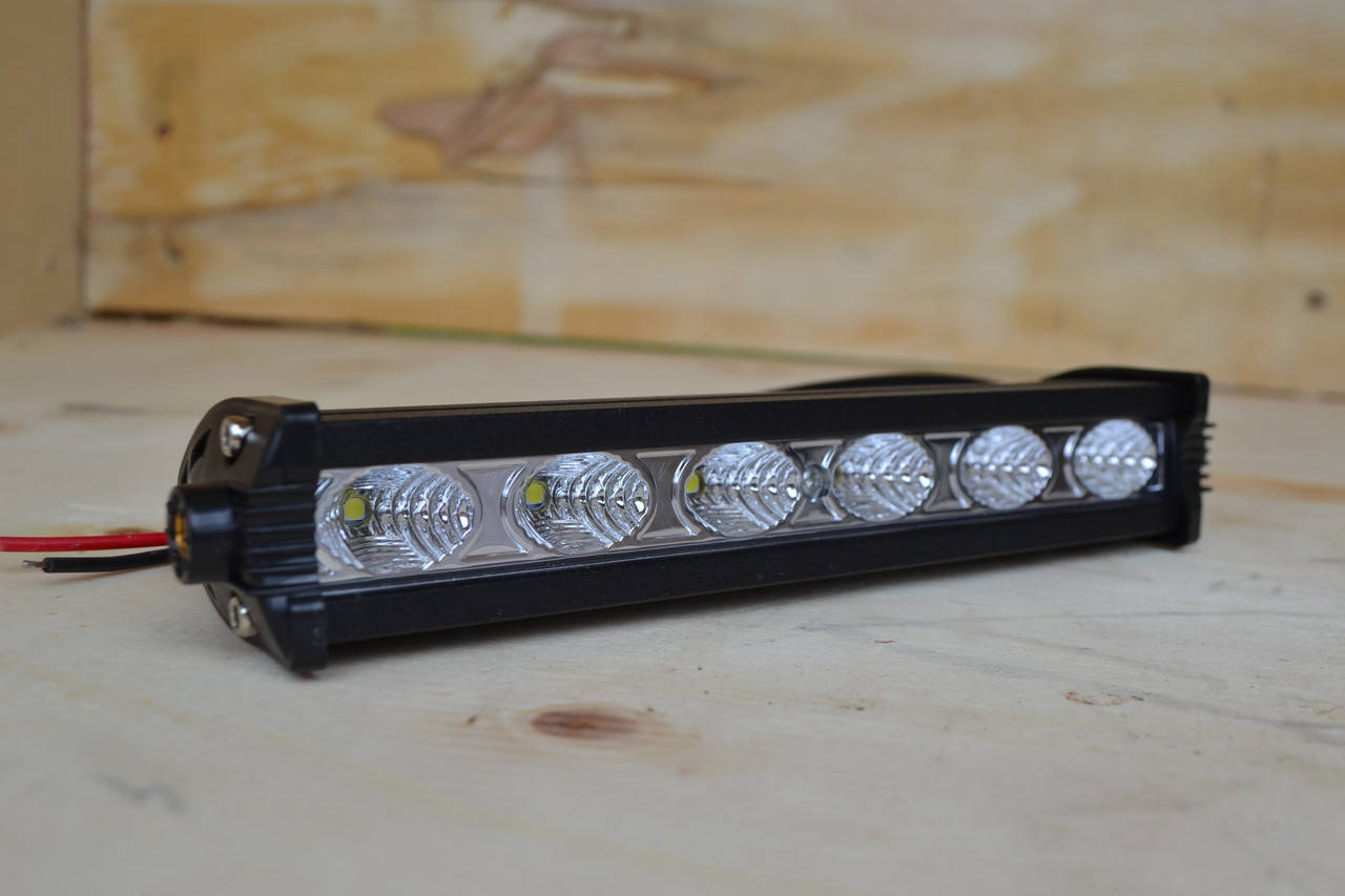 

Светодиодная LED фара 18вт (светодиоды 3w x6шт)