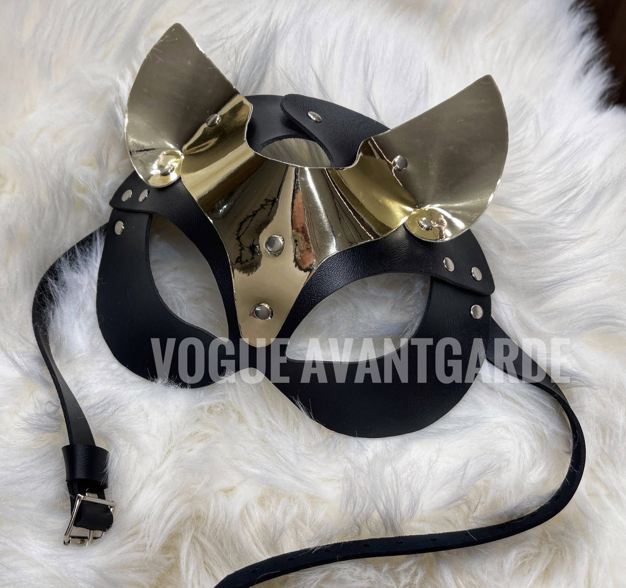 

Портупея на лицо маска кошки