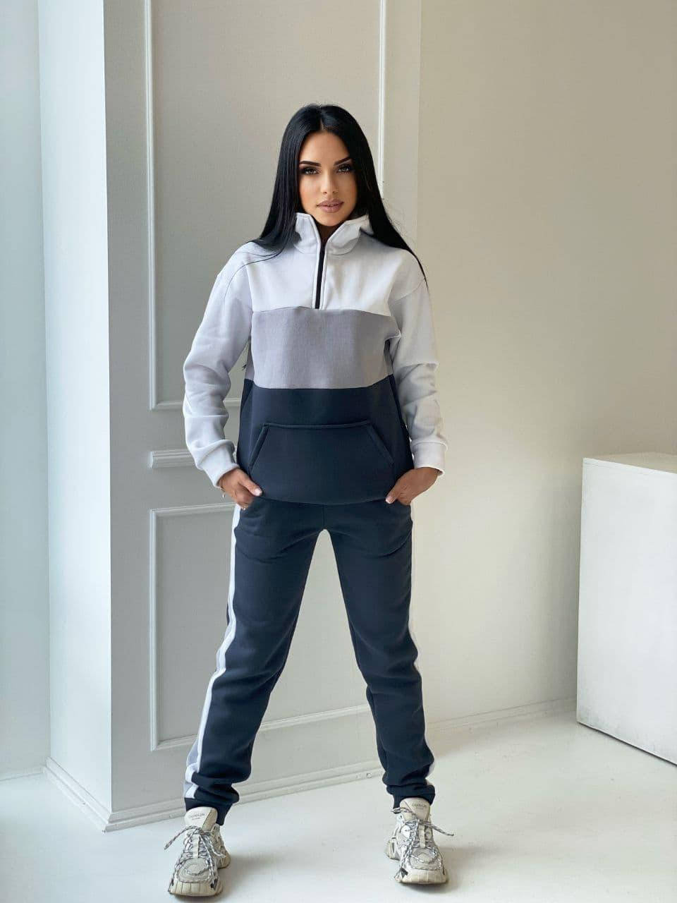 

Женский теплый спортивный костюм на флисе, размеры 42/44, 46/48, два цвета UK0320