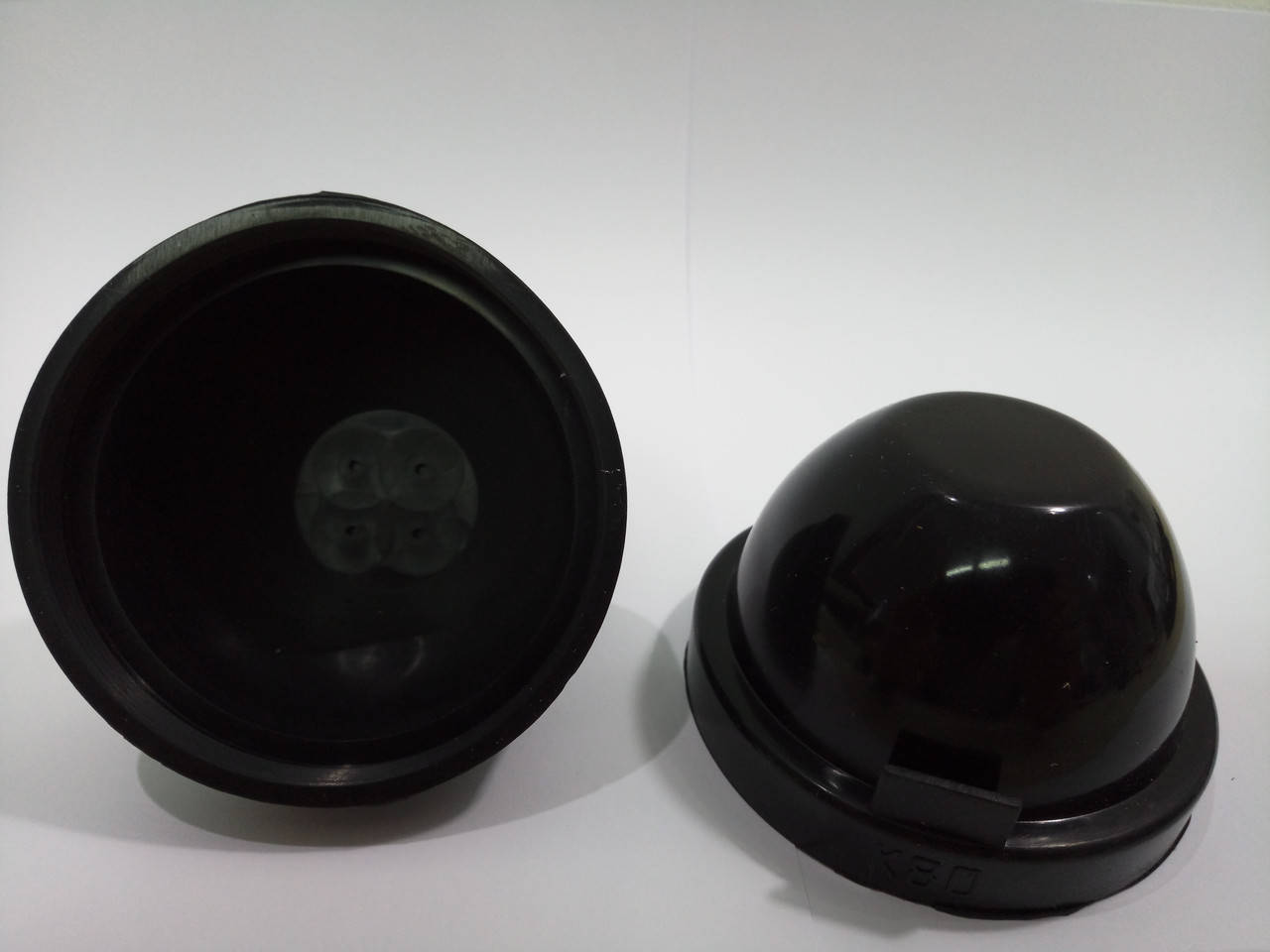 

Пыльник фары крышка для установки LED ксенона BSmart 2 штуки 80 мм (151001)