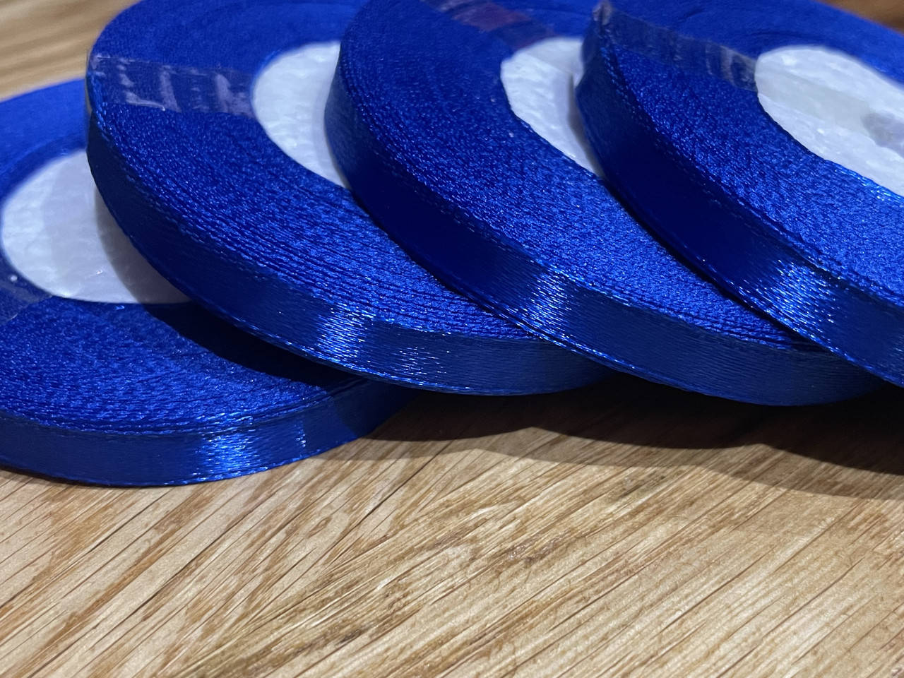 

Лента №40 атласная 0.5 см (упаковка)