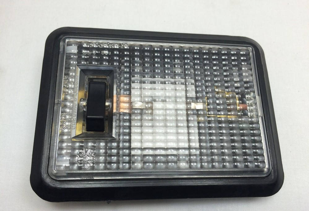 

Плафон освещения салона Ваз 2104 ,2105, 2107 ,ВАЗ 1111 ОКА, Москвич 2141 с корпусом