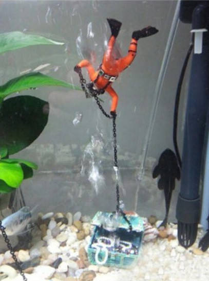 

"Водолаз" декор в аквариум