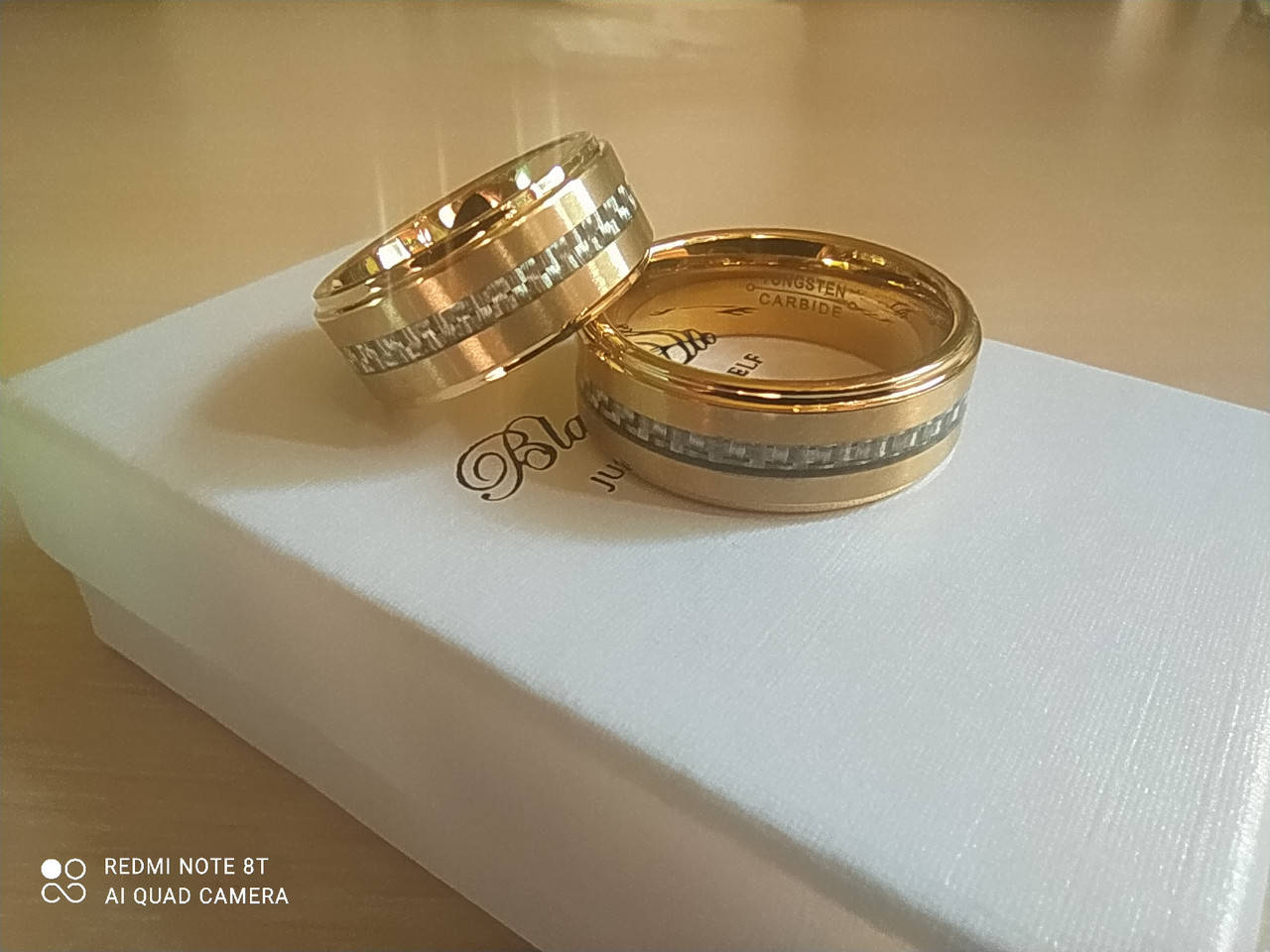 

Обручальное кольцо из вольфрама-американка(алмазная дорожка)