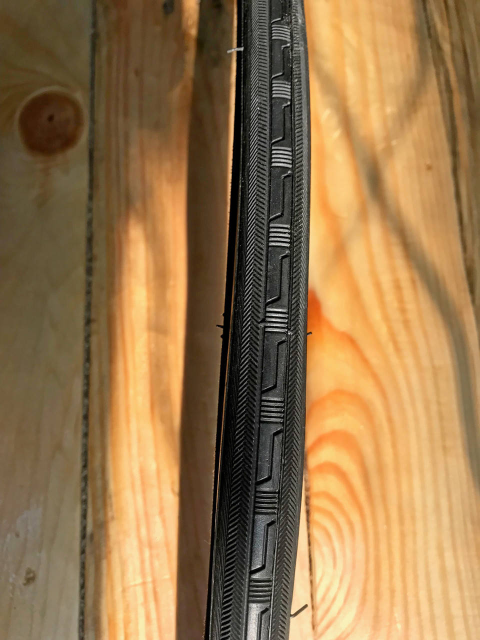 

Покрышка CST 28" (25х622) С1426