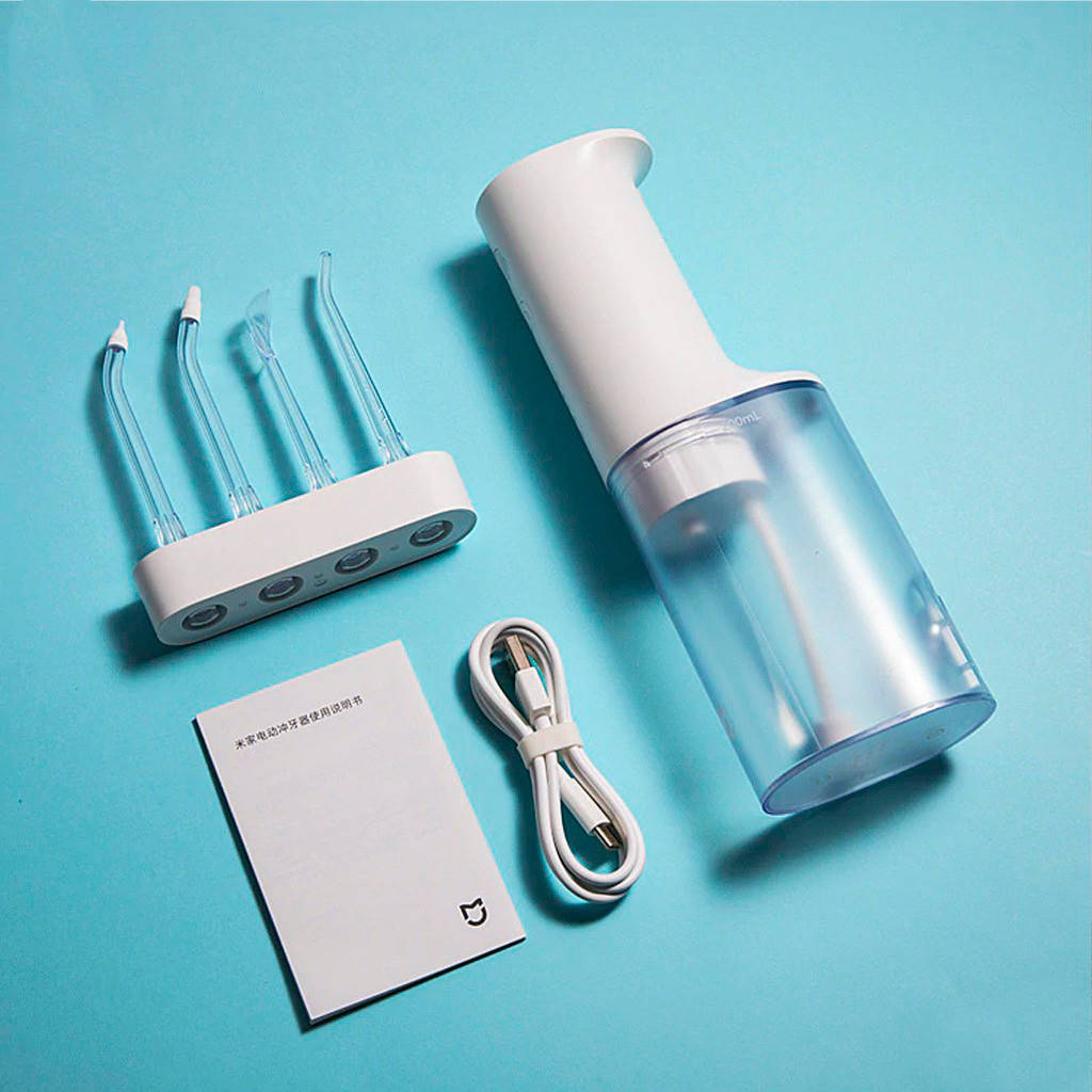 

Ирригатор Xiaomi Mijia MEO701 Electric Flusher Oral Irrigator (полный комплект, 4 насадки разных типов)