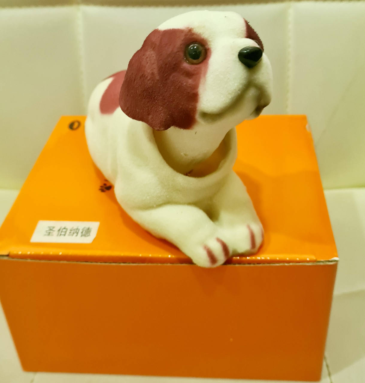 

Собака собачки в автомобиль с кивающей головой СЕНБЕРНАР! На торпеду! КАЧЕСТВО!