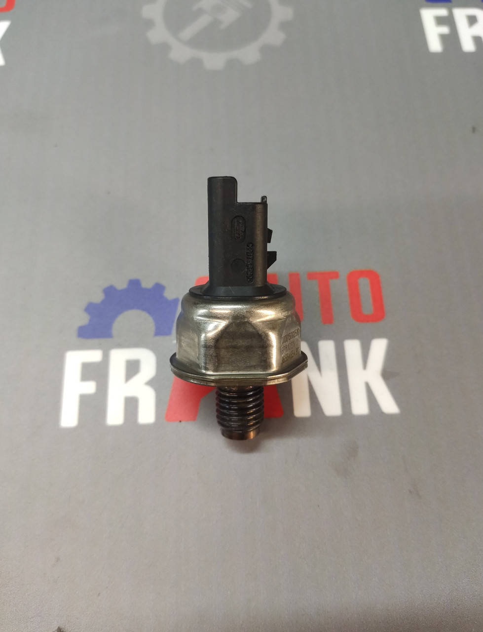 

Датчик давления топлива в рейке 9655465480/ 00815002510 для Citroen/ Ford/ Mazda/ Peugeot/ Volvo