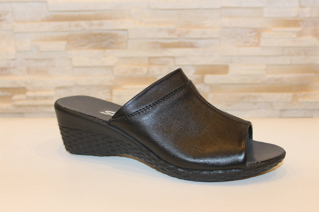 

Шлепанцы женские черные натуральная кожа на танкетке Б338